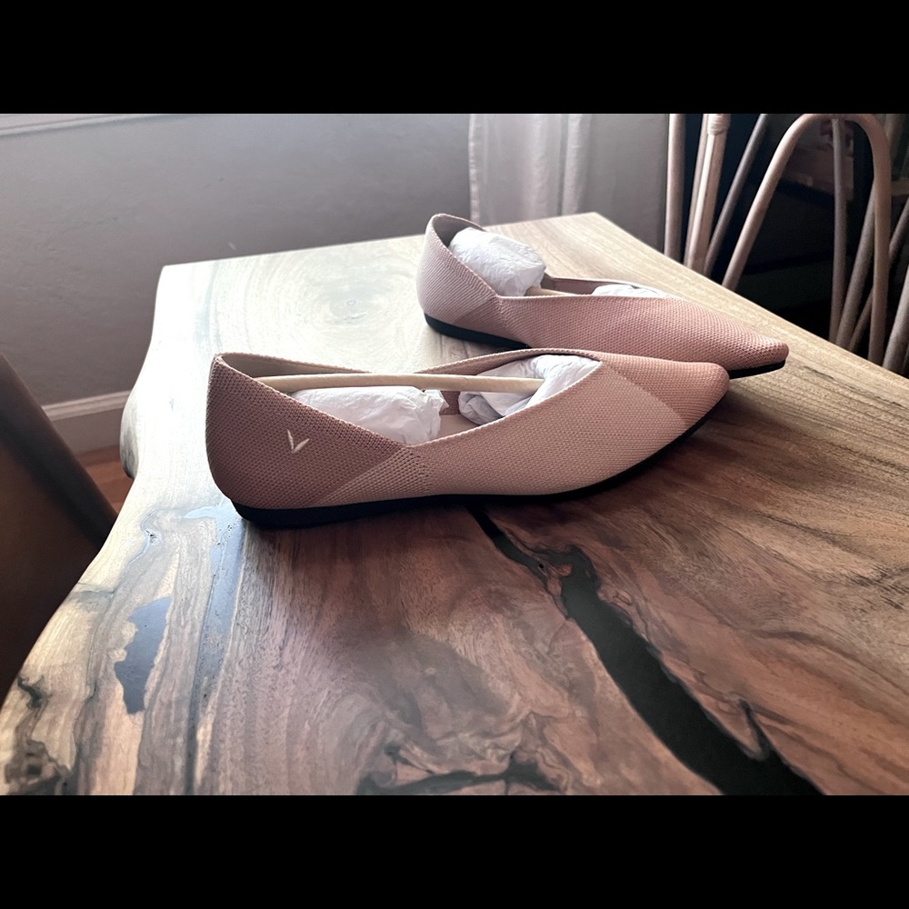 Vivaia Washable Sustainable Two Tone Flats